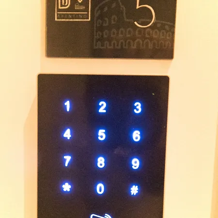 Konukevi Beplace Aventino Roma