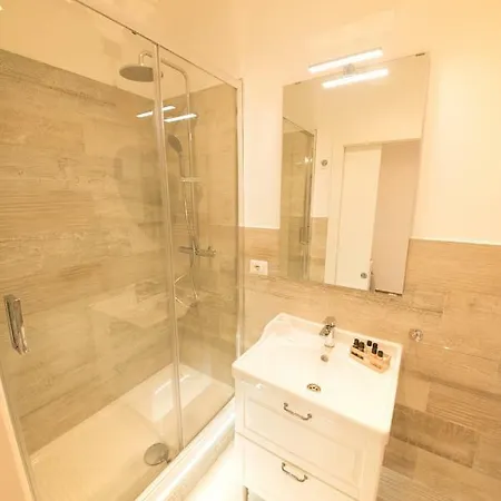 Beplace Aventino 4*