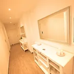 Beplace Aventino בית הארחה 4*